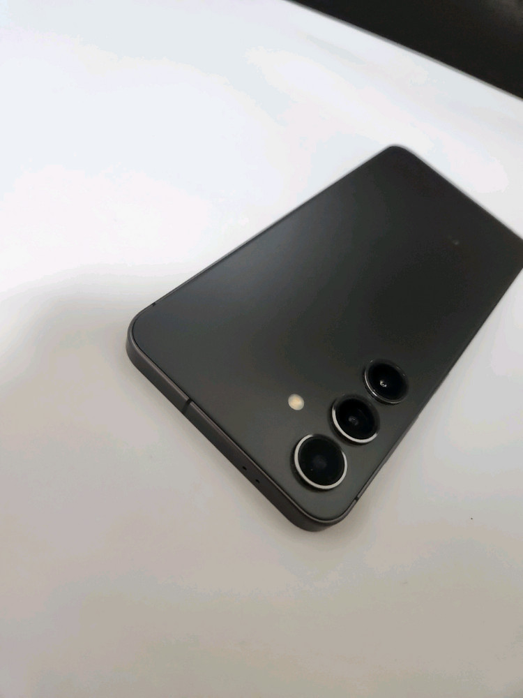 갤럭시S24 무잔상 아주깨끗 256기가 블랙--2