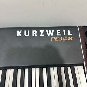 커즈와일 Kurzweil PC3K8 88건반 신디사이저 이미지