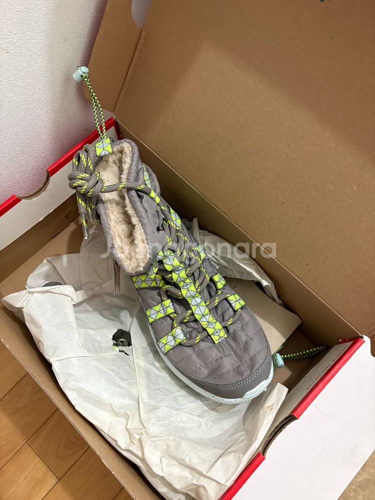 [나이키] 방한화 / 240 / 새 상품--2