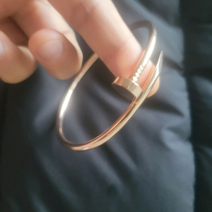 14k못 뱅글 까르띠에 팔찌 고퀄 19cm