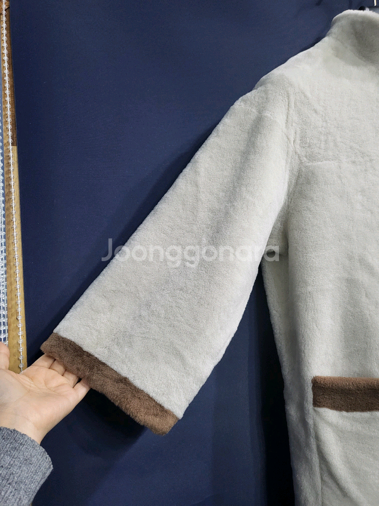 쁘렝땅 리버시블 핸드메이드 양모 양가죽 9부 무스탕(새상품)--2