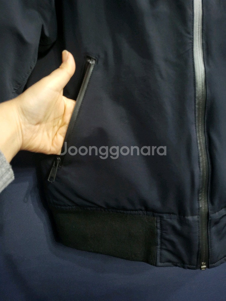 리바이스 다운패딩 항공점퍼형--3