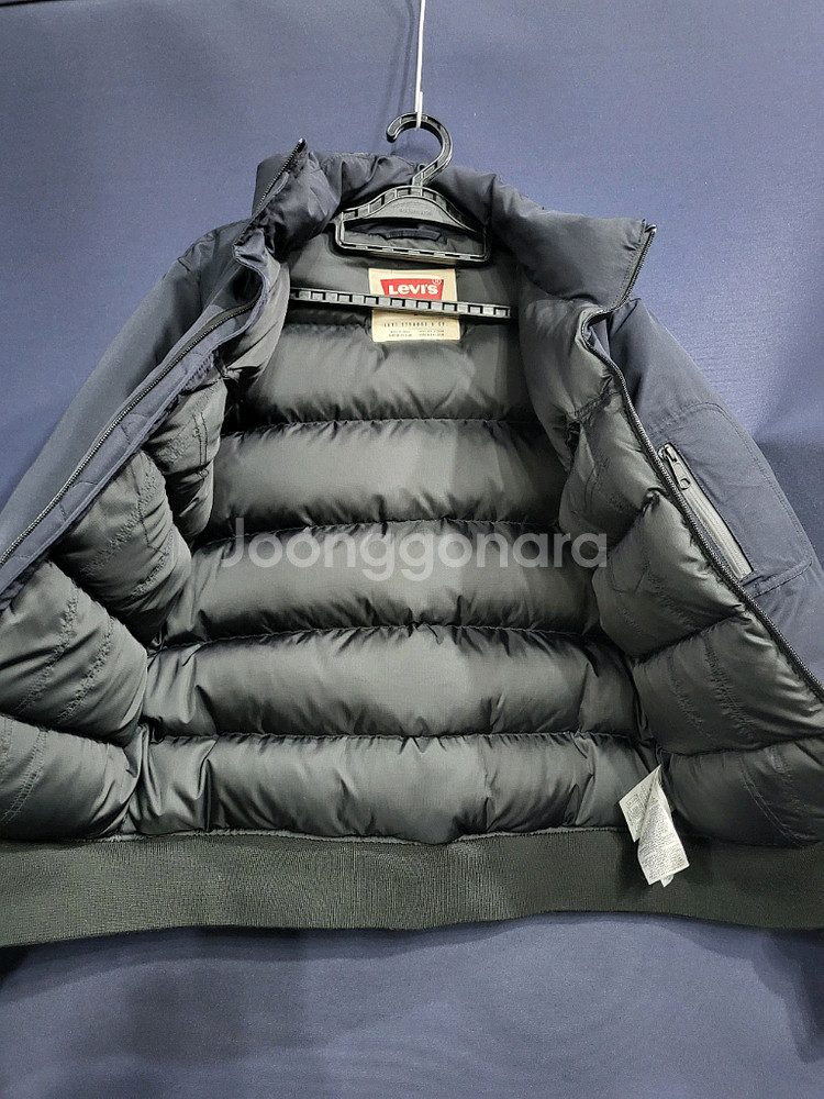 리바이스 다운패딩 항공점퍼형--4
