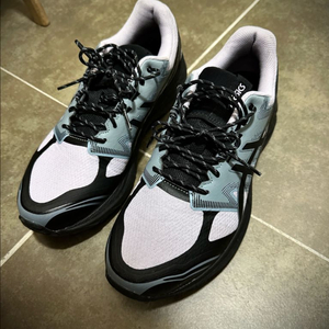 아식스 젤터레인 페이디드 애쉬 락 블랙 265