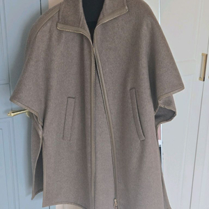 막스마라 캐시미어100 케이프코트예요