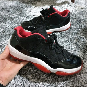 조던11 브레드로우 270 이미지