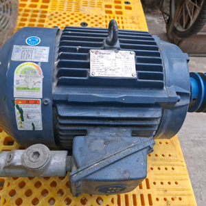 효성 모터 7.5마력 5.5kW 팔아요 이미지
