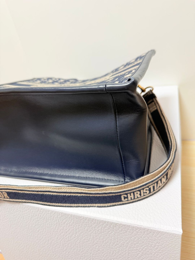 디올 북토트 스몰--1