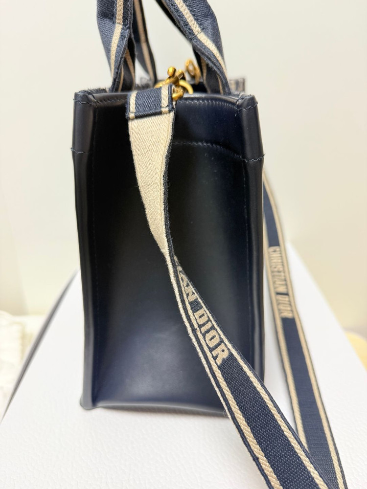 디올 북토트 스몰--4