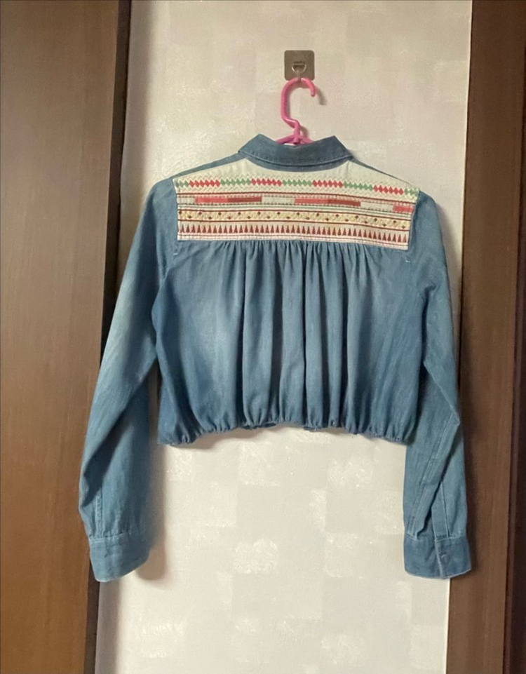 데님 크롭 셔츠--2