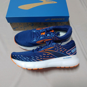브룩스 남성 러닝화 글리세린20 280 새것/런닝화/아드레날린/고스트/하이페리온