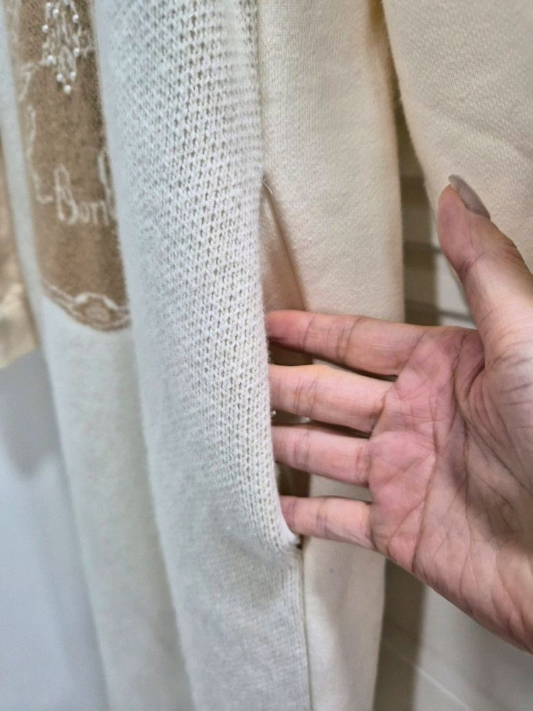 오즈세컨 니트 배색 후드원피스 팝니다.--6