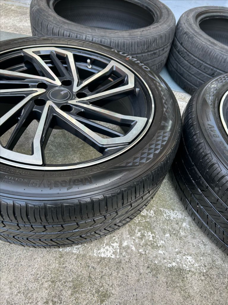 18인치 휠 타이어 판매합니다. 현대. 기아--3