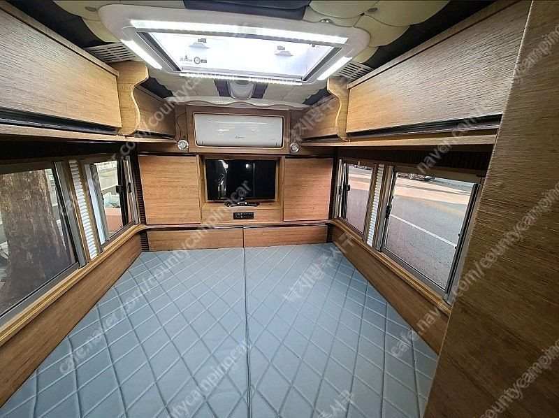 카운티 캠핑카 판매 급매 이미지