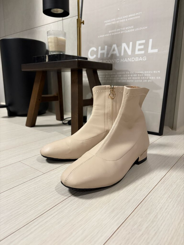 핑크엘리펀트 앵클부츠 240 (새상품급/착샷)--2