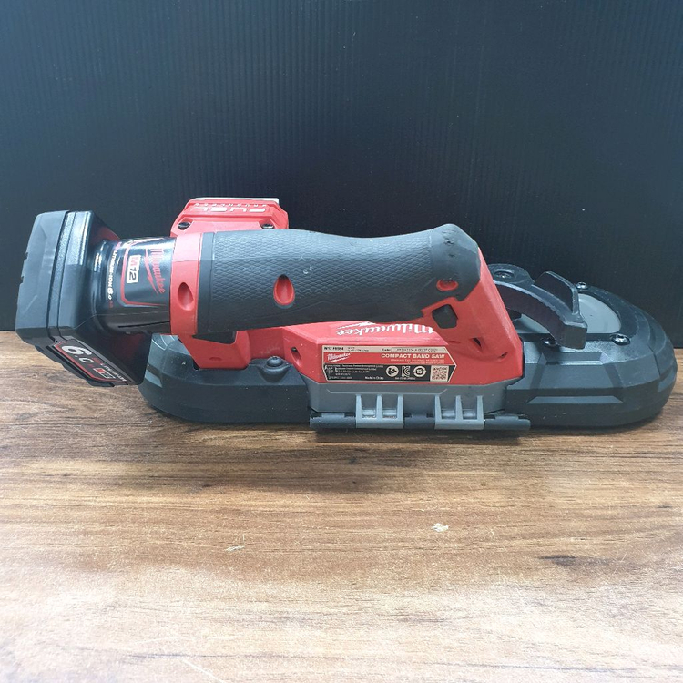 밀워키 밴드쏘 M12 FBS64 배터리 포함 이미지