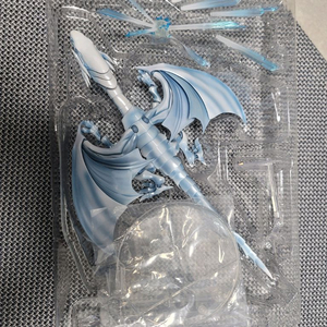 반다이 SHM 푸른눈의백룡, 붉은눈의 흑룡 이미지