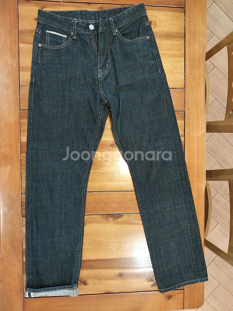 스파오 레귤러 스트레이트 셀비지 데님팬츠 28, 30 사이즈 두 벌 일괄 택포 2만원--2