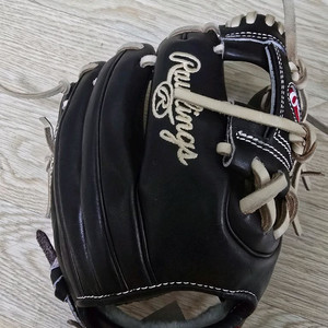 롤링스 프리퍼드 내야 민트급 글러브 이미지