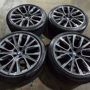 BMW G12 7시리즈 817M 20인치 정품 휠타이어