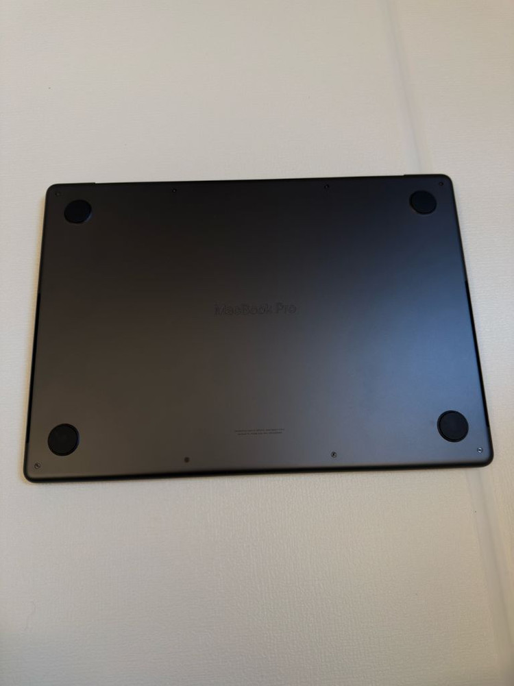 맥북 프로 14 / M3 Pro11코어 / 14코어 GPU / 1TB / 36GB / 한글 이미지