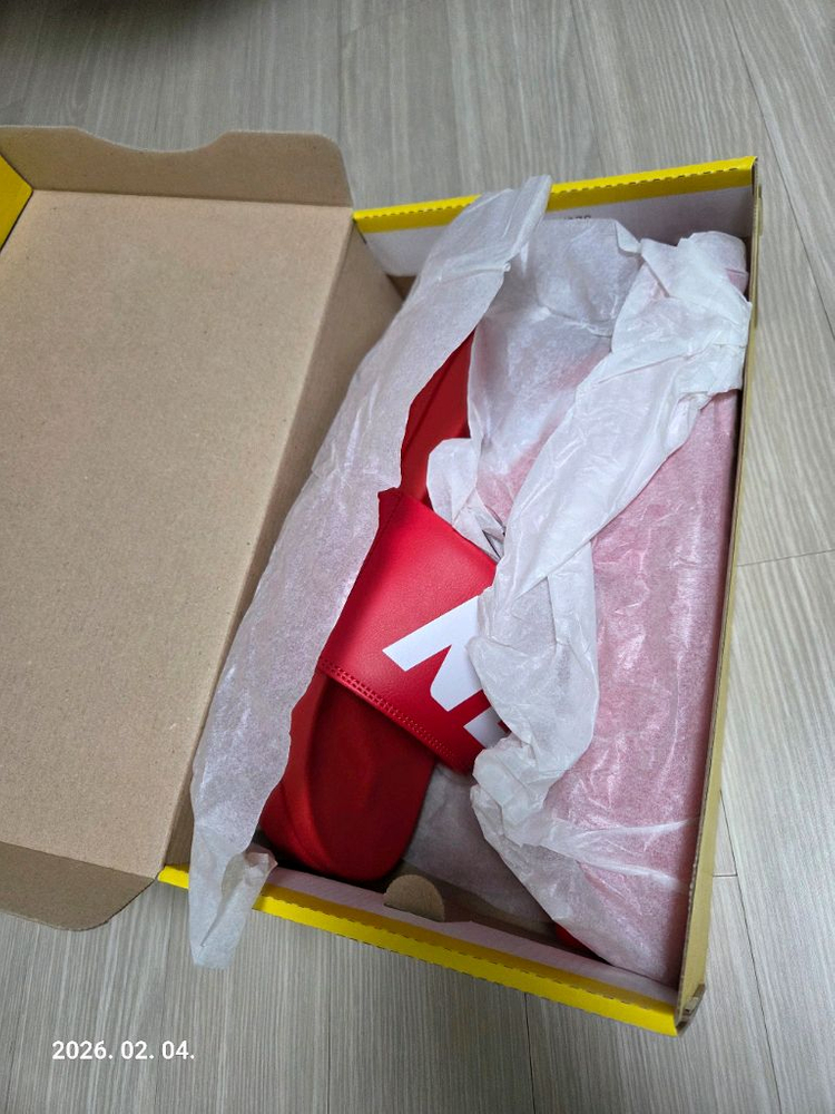 NERDY 슬리퍼 레드 270 새상품--1