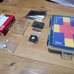 라즈베리파이 3B + 투명케이스 + 팬 + 베이직 키트