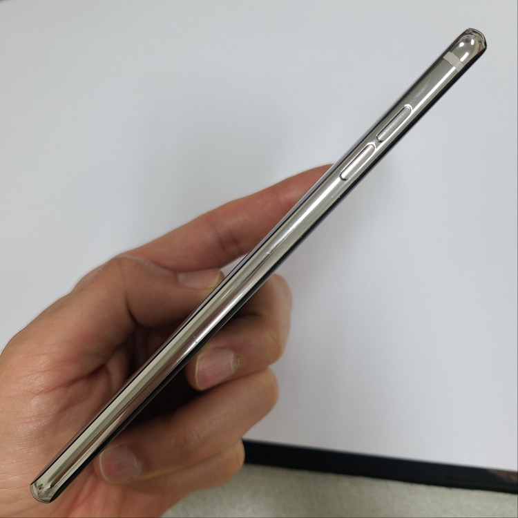.LG V30 실버 64G SK 가성비 중고폰 002857 이미지