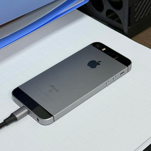 아이폰 SE 1 128기가 색상 선택 가능! 특가 판매중