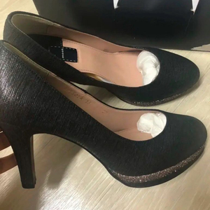 새상품.235 mook 소가죽 가보시힐 구두 풀박스 새것 ~