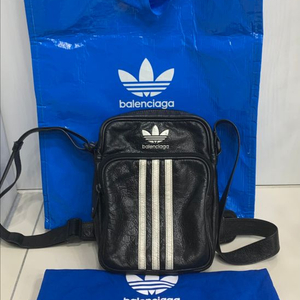 [OS]발렌시아가 아디다스 크로스백 메신저백 블랙 가방 이미지