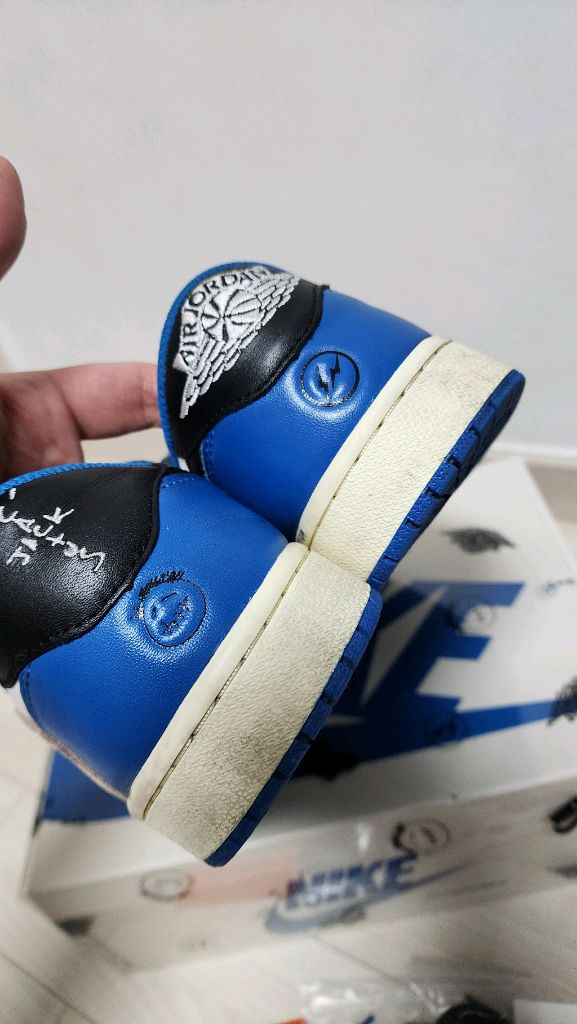 나이키 조던1 로우 트래비스스캇 프라그먼트 275사이즈--4