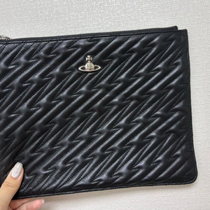 비비안웨스트우드 클러치