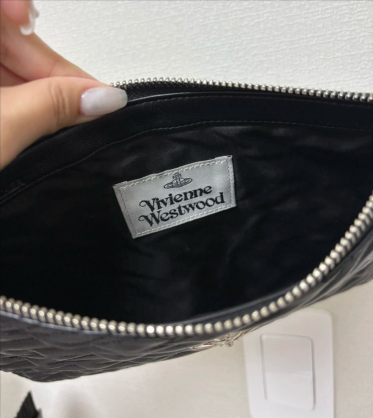 비비안웨스트우드 클러치--1