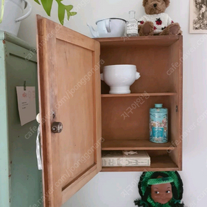 영국빈티지 오리지널 파인우드 벽장 약장 선반장 소가구