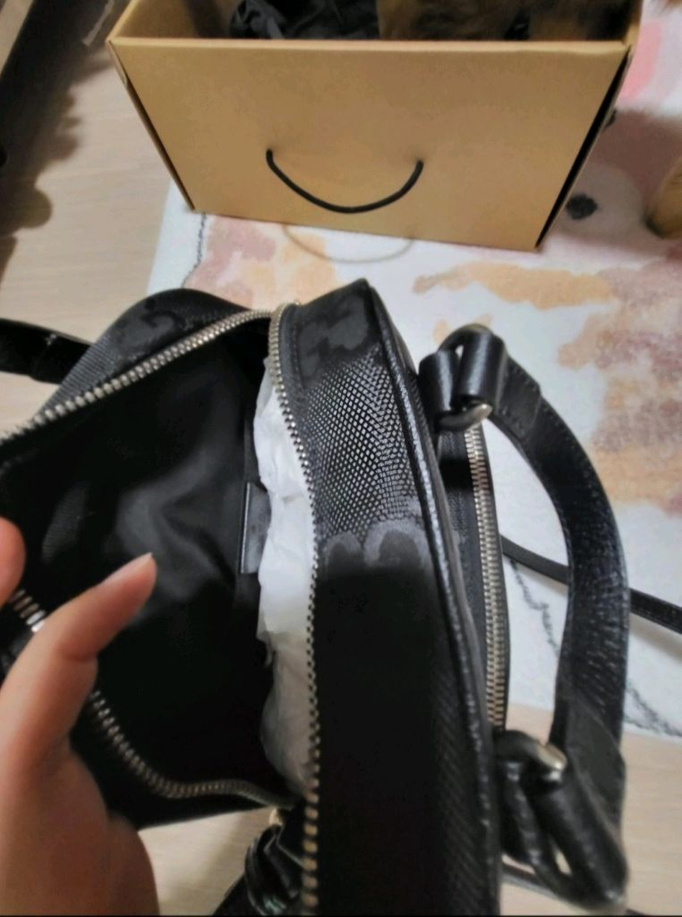 구찌 오프더그리드 크로스 숄더백--2