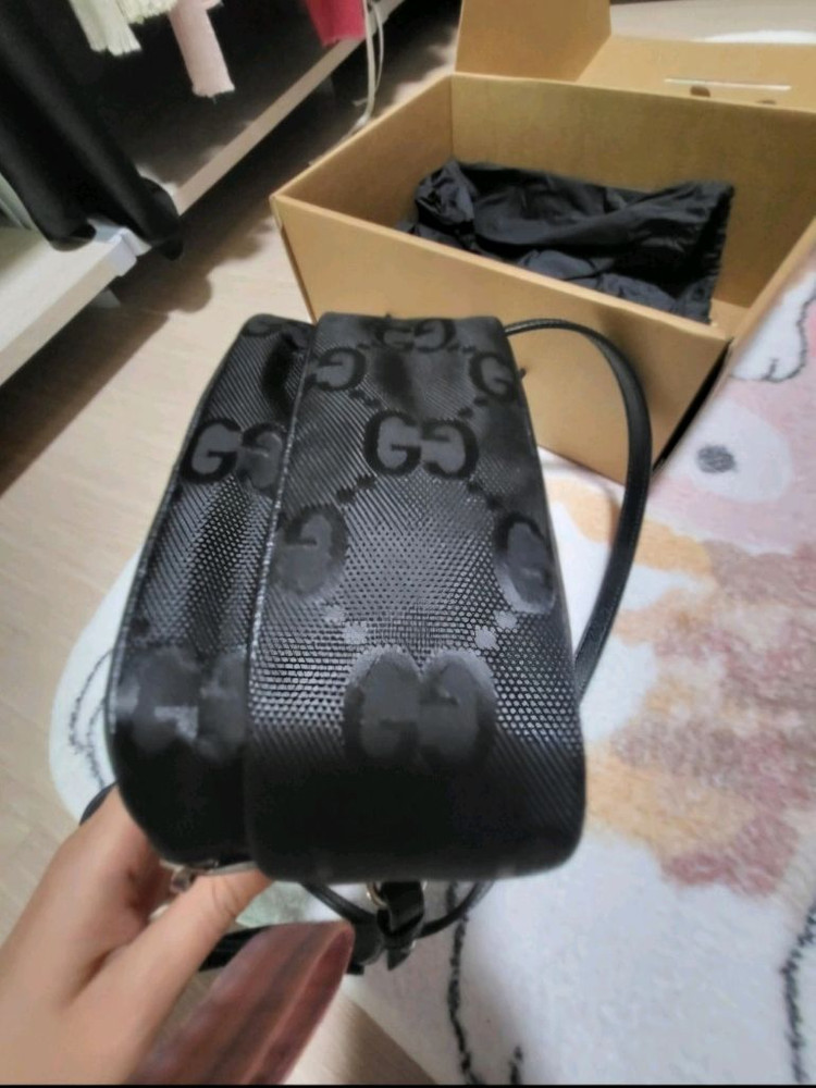 구찌 오프더그리드 크로스 숄더백--5