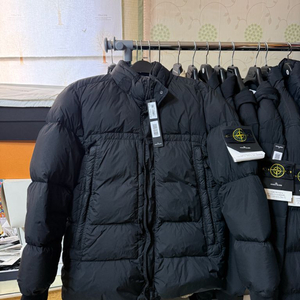 스톤아일랜드 크링클랩스 논후드 패딩 블랙 XL 이미지