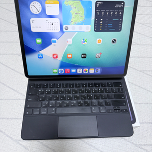 아이패드 에어 13 m2 256g wifi+애케플27/3+매직키보드