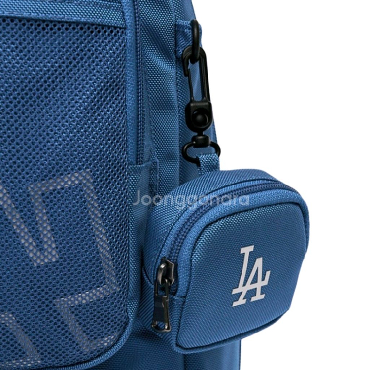 당일발송! 미착용 새제품 MLB 고학년 책가방백팩세트 책가방+서브백+탈부착 가능한 호신용 호루라기+무선 이어폰파우치--3