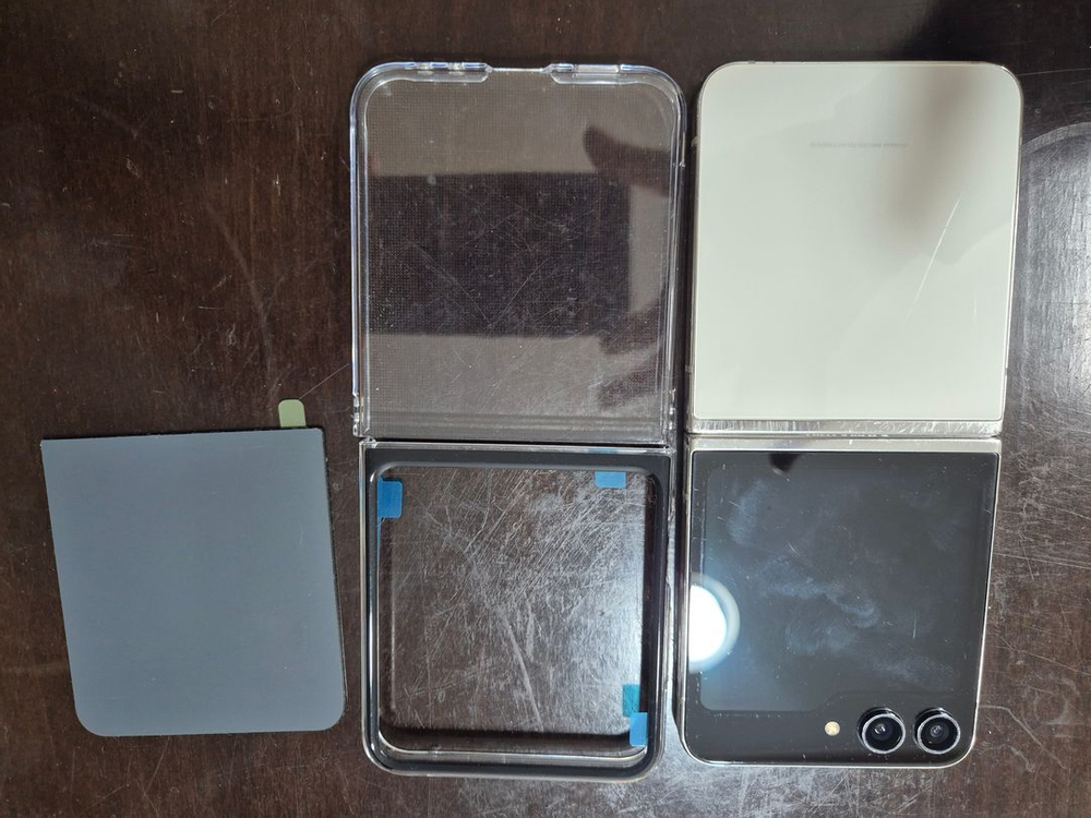 [SKT] 겔럭시 Z플립5 512GB 베이지 팝니다. 이미지