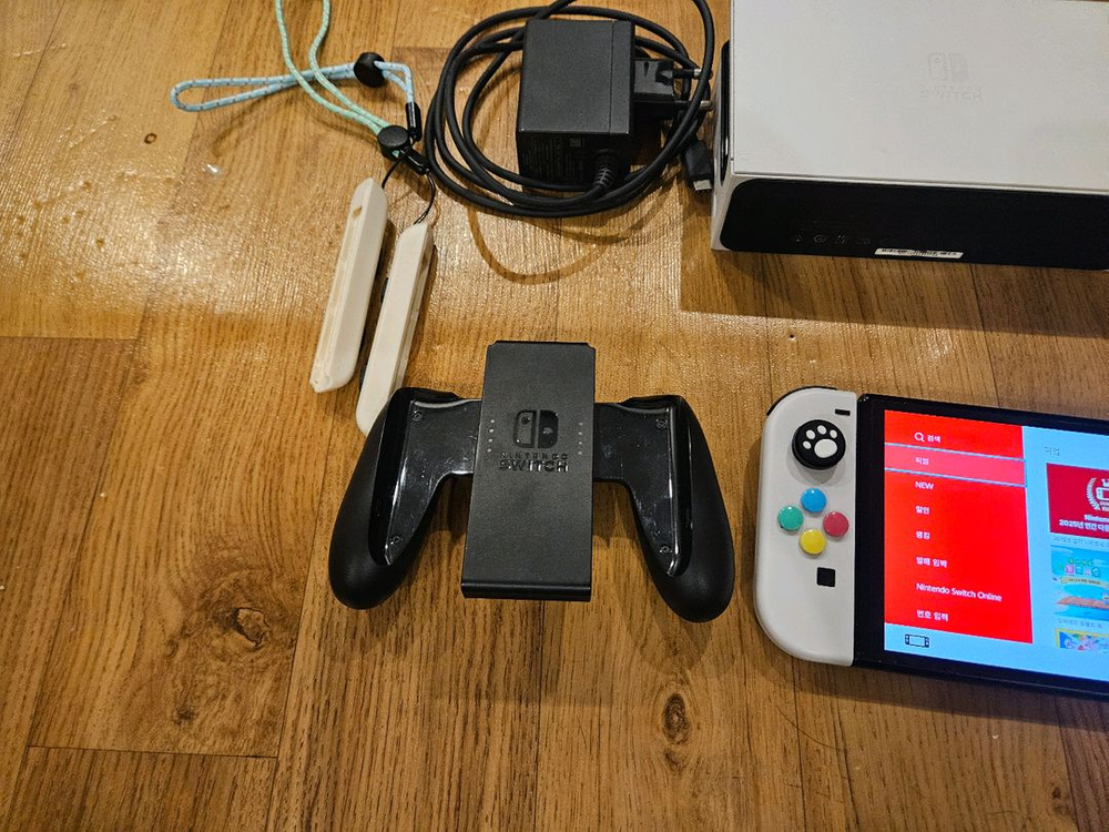 닌텐도 스위치 OLED 화이트 풀박스--4