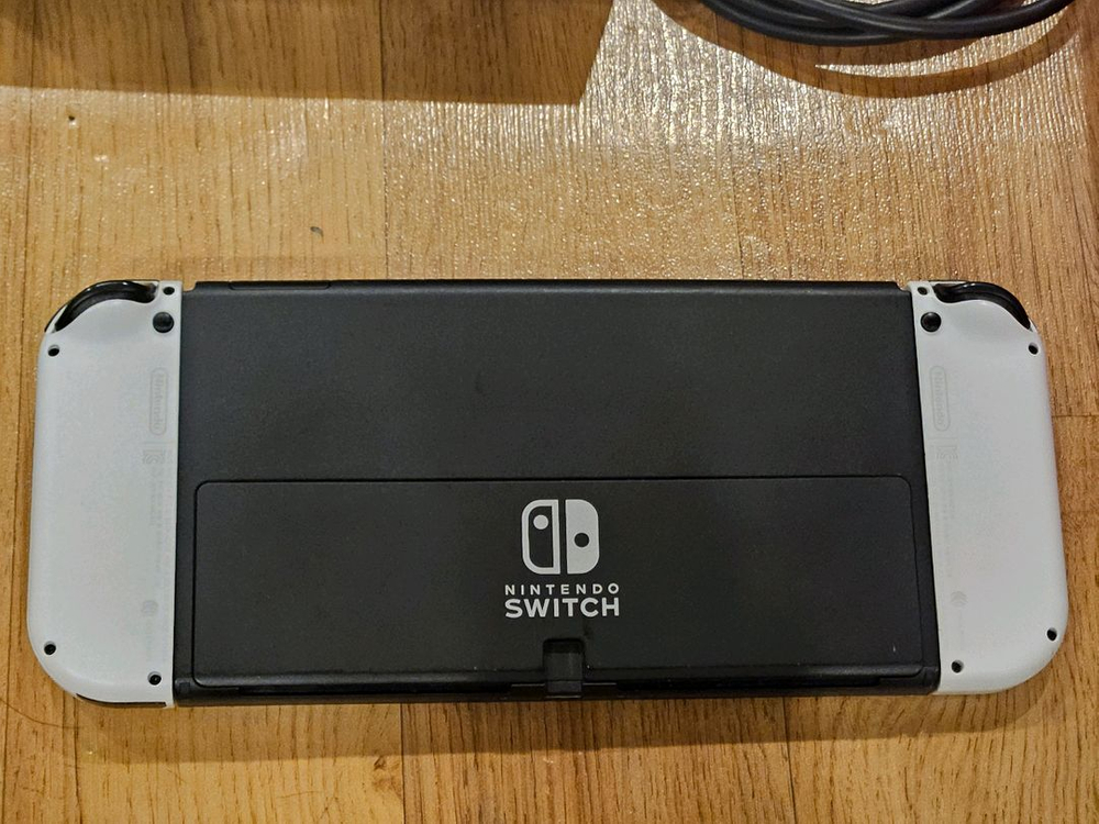 닌텐도 스위치 OLED 화이트 풀박스--7