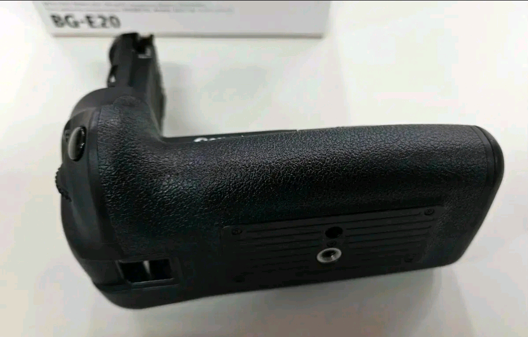캐논 BG-E20 배터리그립 오막포 세로그립 (정품)--2