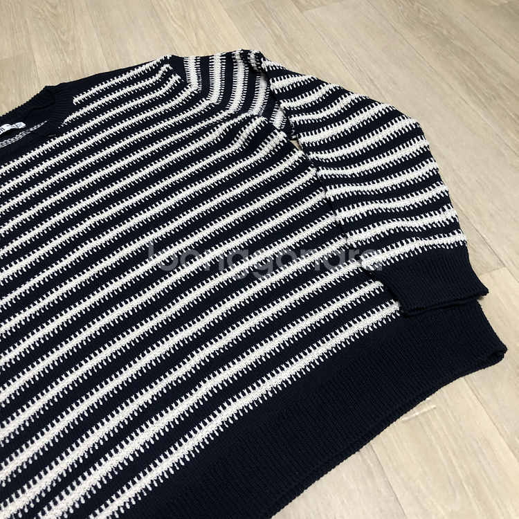 (L) 새상품 자라 ZARA SS 스트라이프 라운드 네이비 니트--3