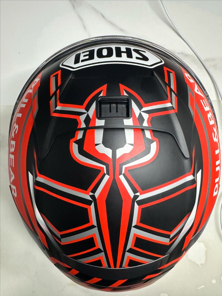 쇼에이 X-14 마르케즈 불개미 무광블랙 M사이즈 헬멧 판매합니다. 이미지