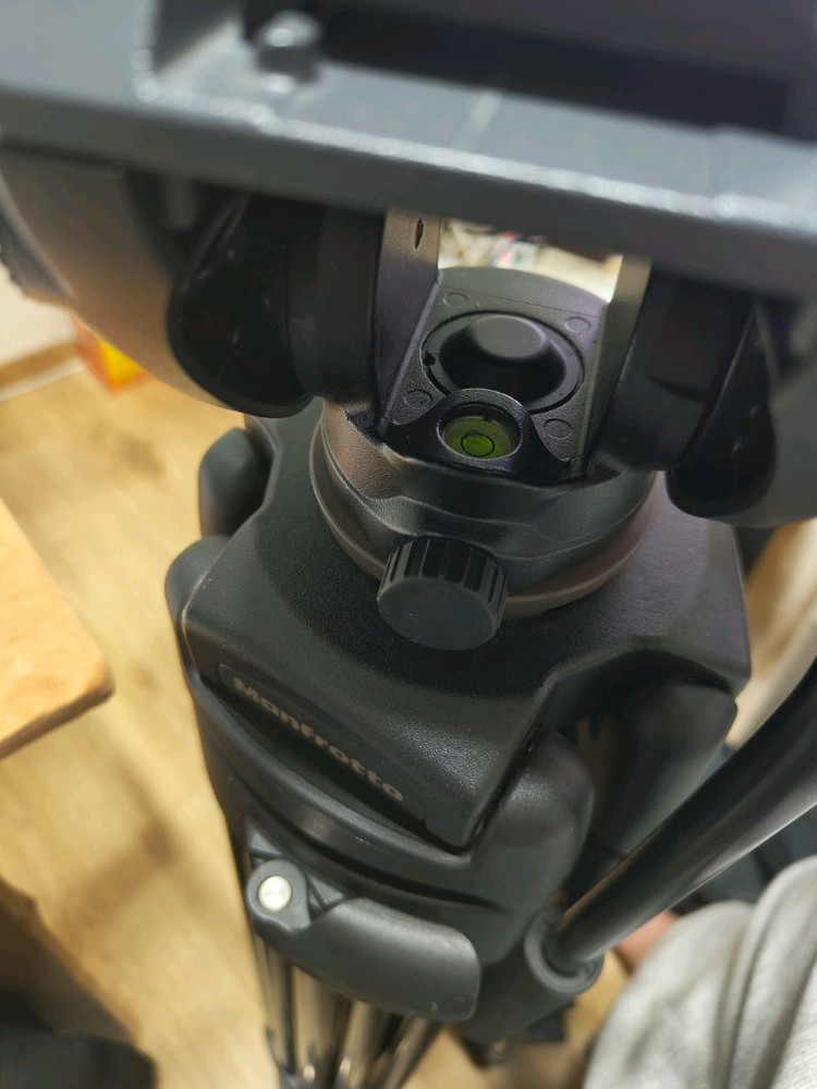 맨프로토 MANFROTTO MVH500AH + 525MVB 유압식 헤드 영상삼각대--4