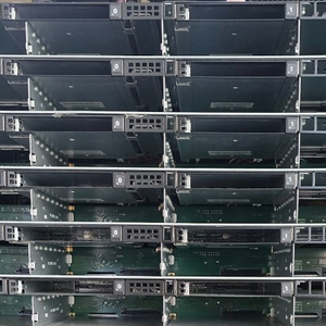 (1U 서버) 슈퍼마이크로 6019P 4베이 LFF 1U 서버 silver 4110 듀얼 스케일러블 중고서버