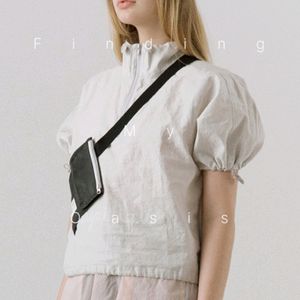 우트 어덜트 이미지
