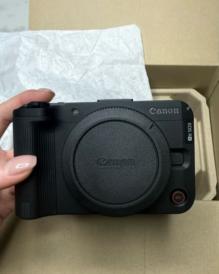 캐논 EOS R50V 14-30 KIT 블랙+슈팅그립(완전새제품) 이미지